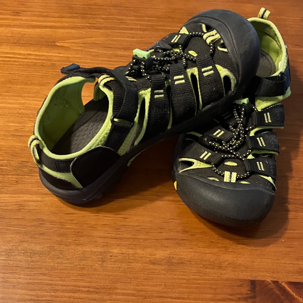 Keen Kids Black and Gree Sandals